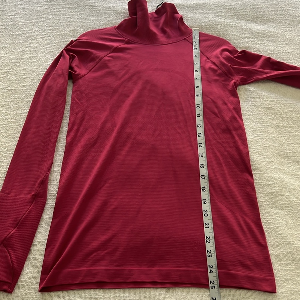 Lululemon Swiftly Speed Turtleneck - Size 6 - Picture 13 of 15